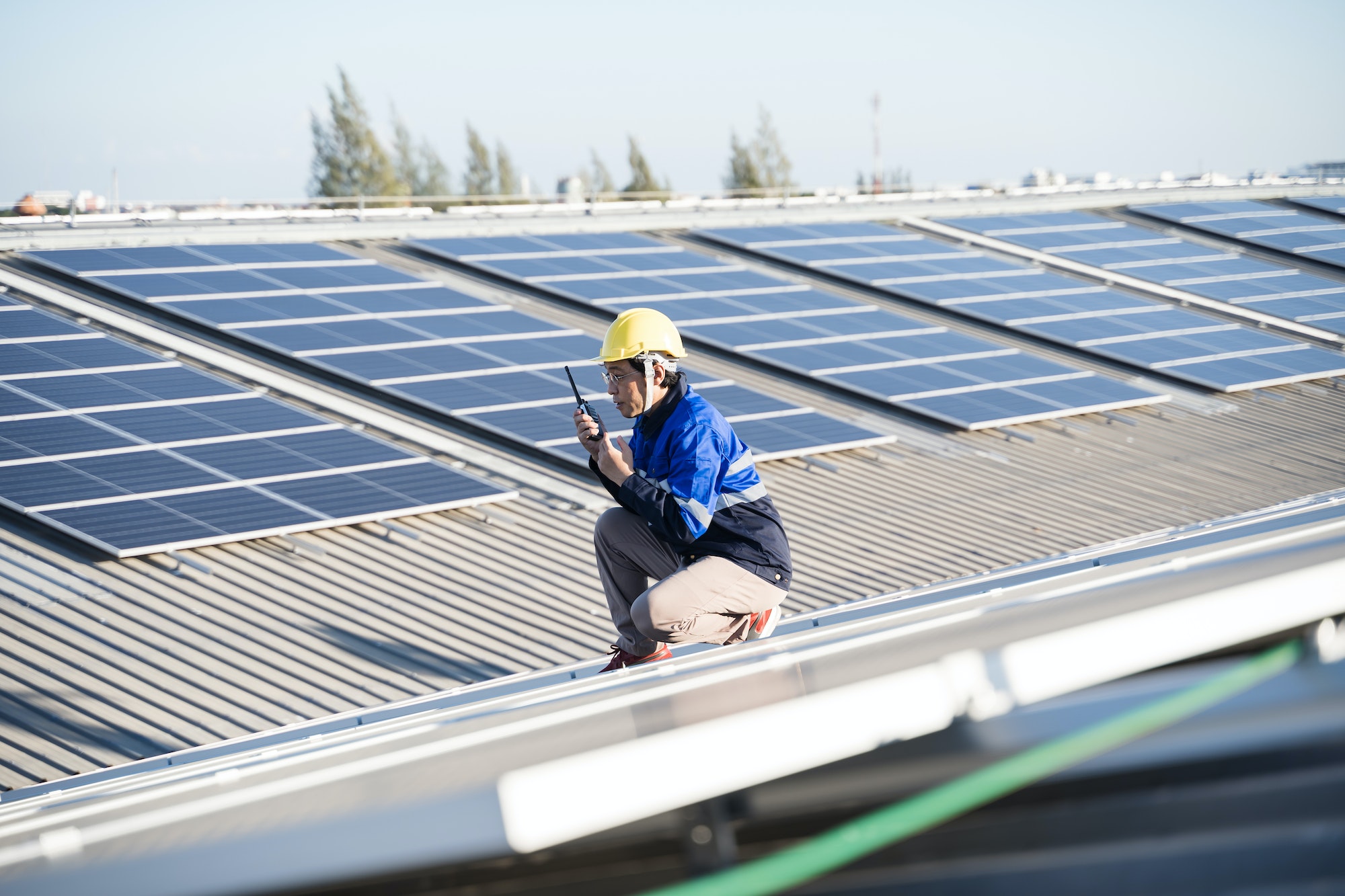 photovoltaic-solar-panels-solar-cells-on-roof-top-factory-.jpg